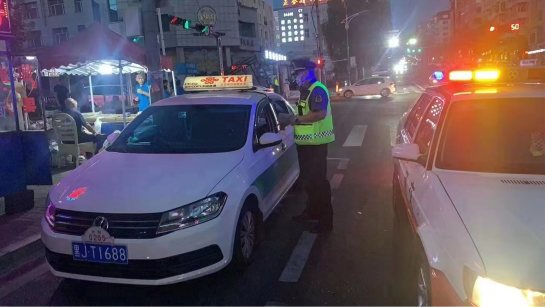 市交通运输局持续加大出租车秩序管理力度